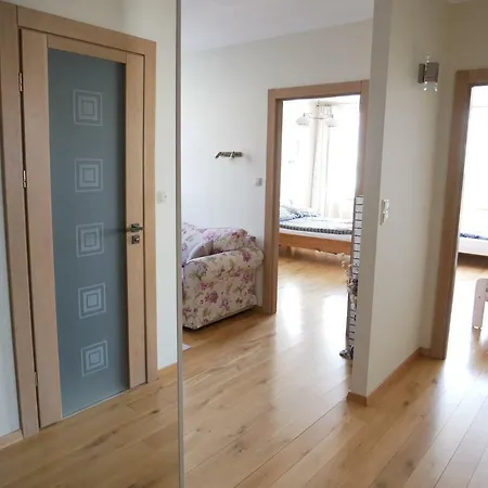 Bonusaparts Debowa Grobla * Gdansk