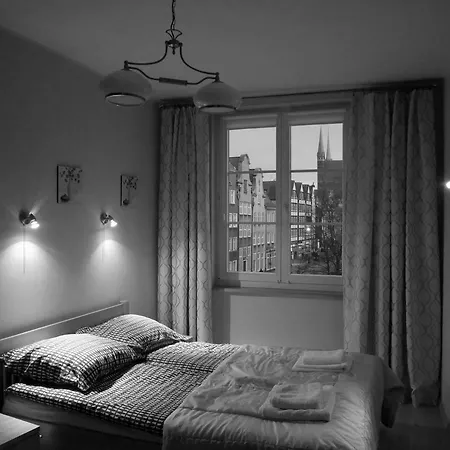 Bonusaparts Debowa Grobla * Gdansk